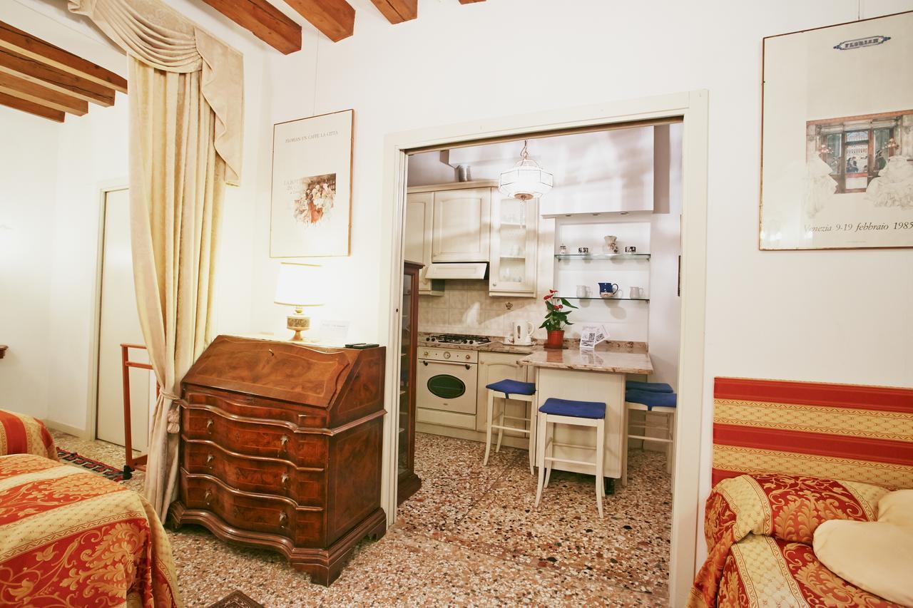 San Luca Flats