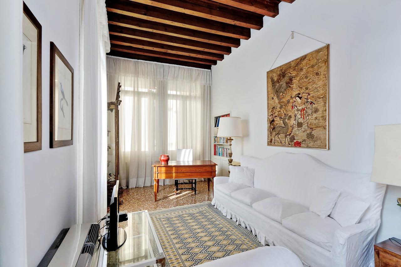 Apartment Palazzo Nani Bernardo - My Extra