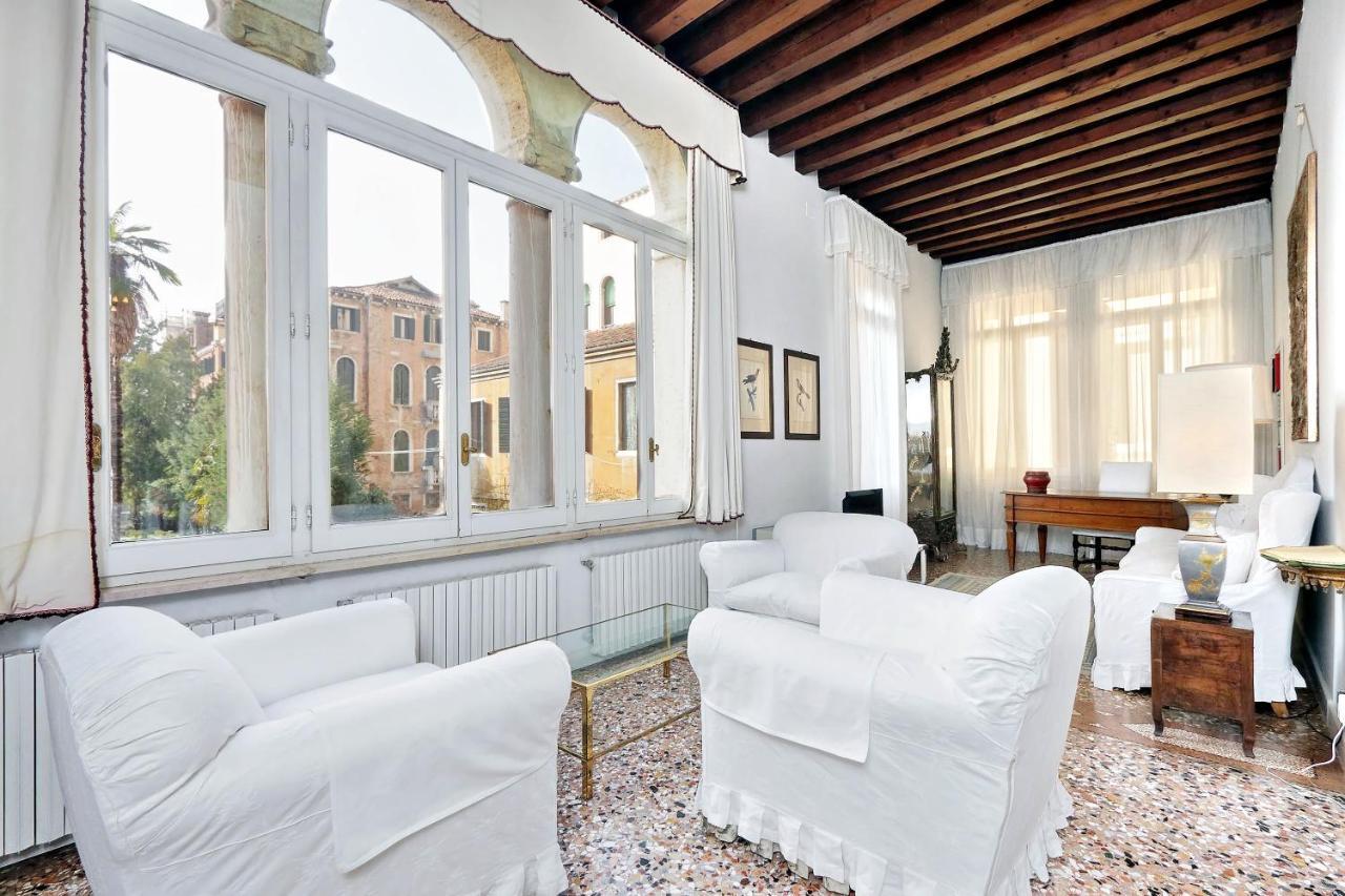 Palazzo Nani Bernardo - My Extra Venice