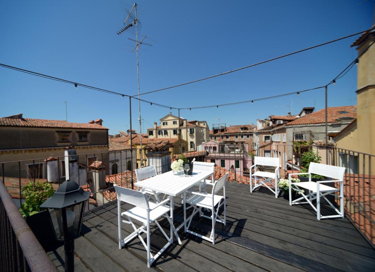 La Fenice Aparthotel Venice