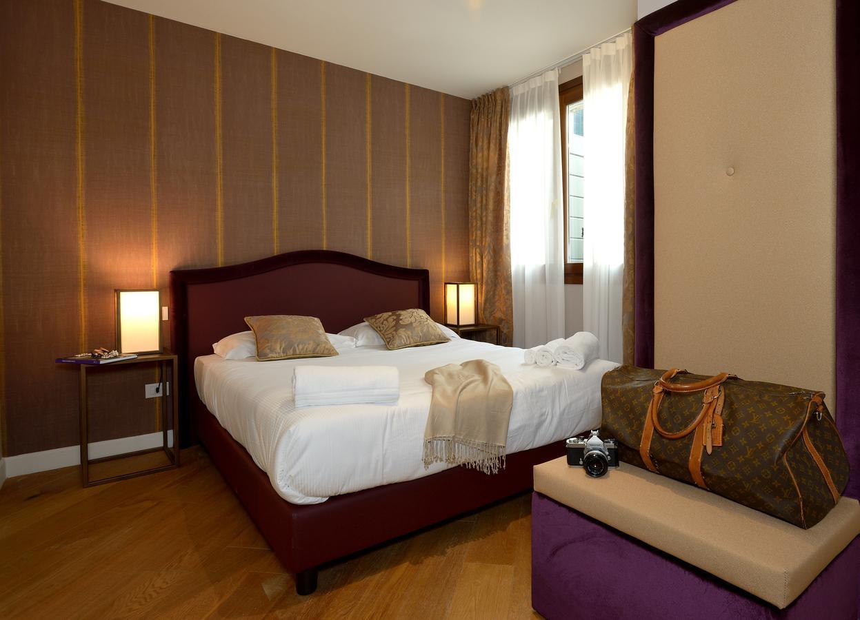 La Fenice 2*