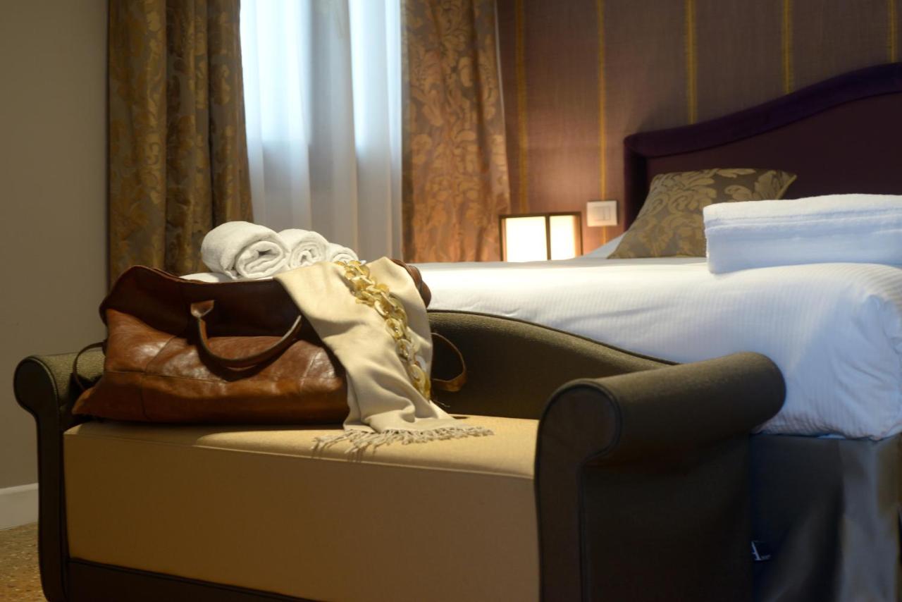 Aparthotel La Fenice Venice