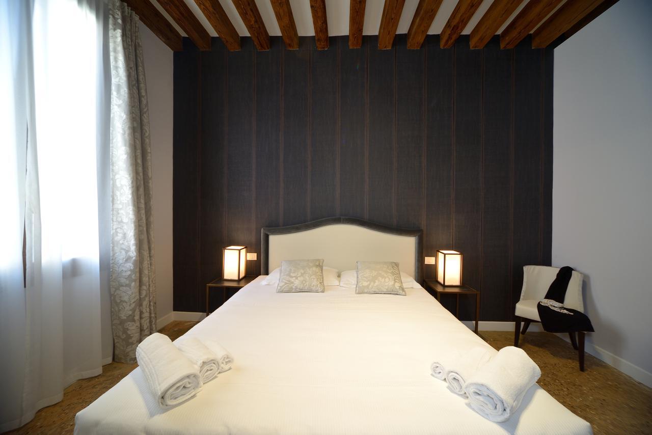Aparthotel La Fenice Venice