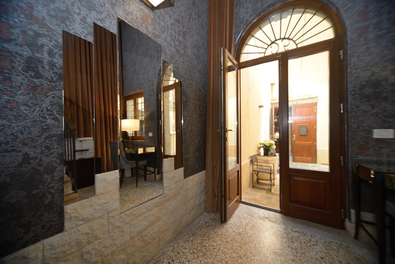 La Fenice 2*