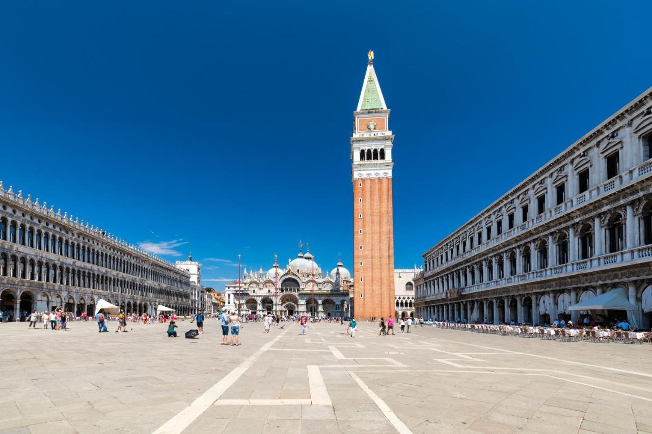 Heaven In San Marco Antique Quater Venice