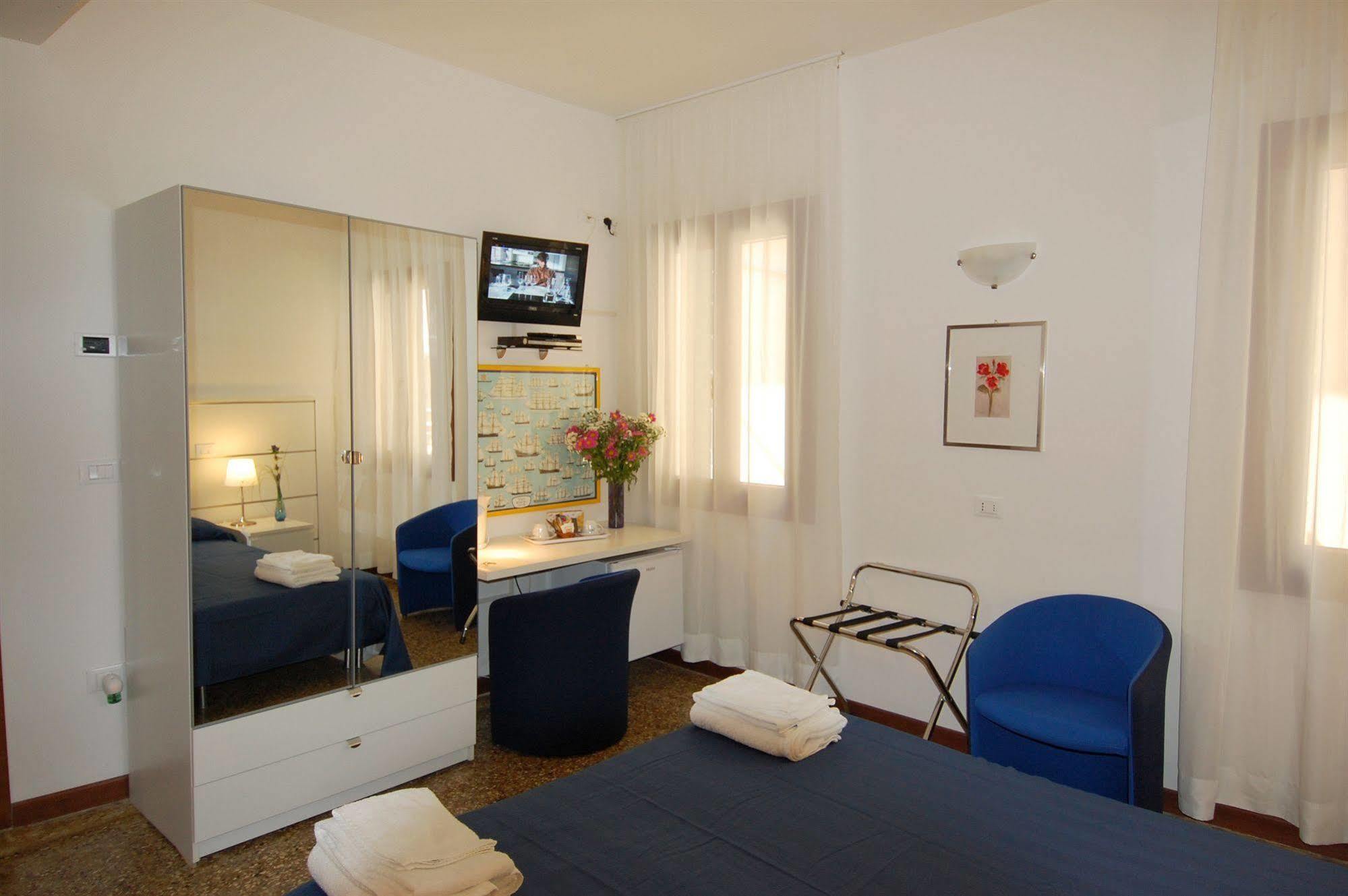 Santa Margherita 3* Venice