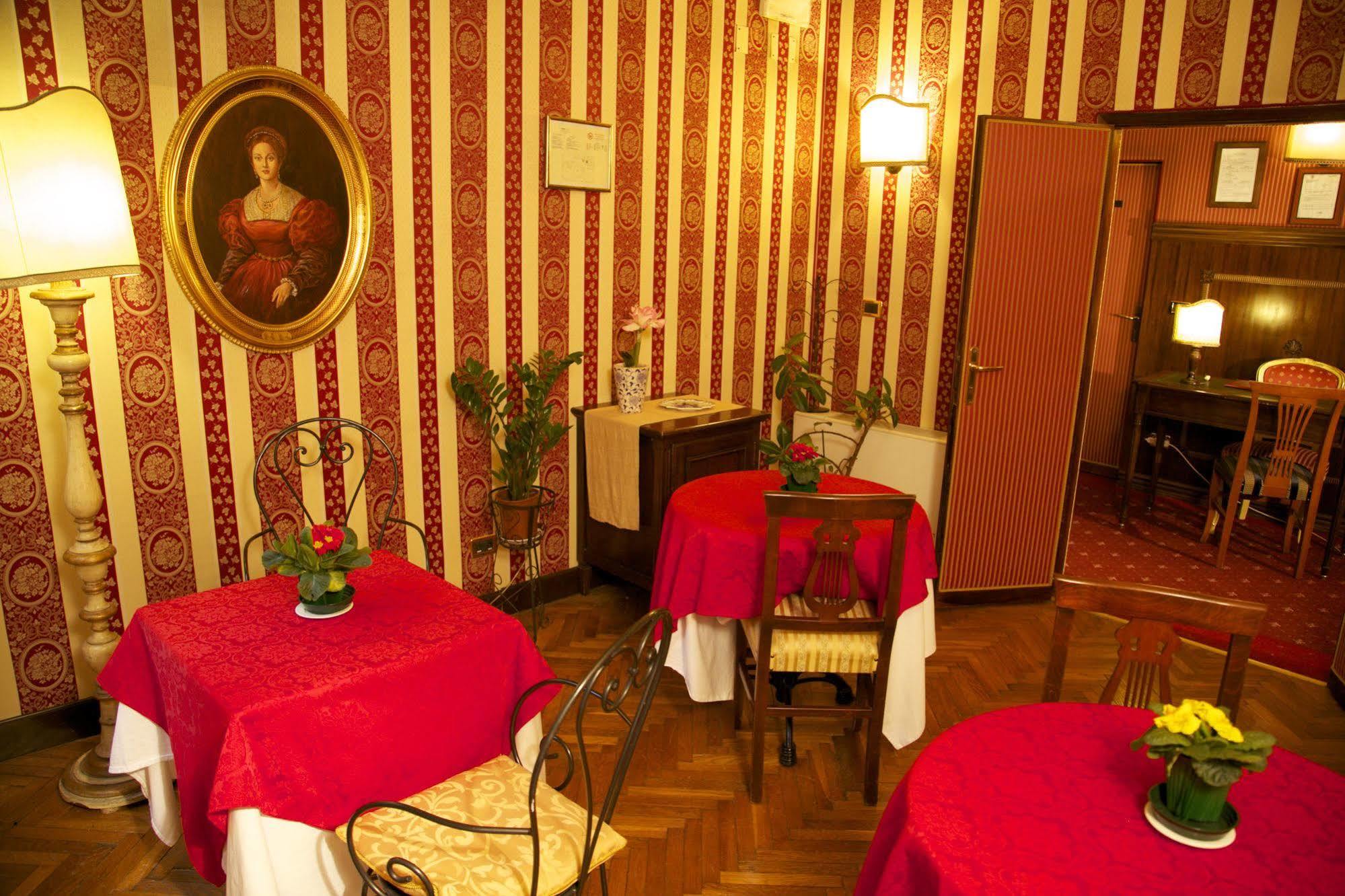 Ca' Morosini 1 & 2 2* Venice