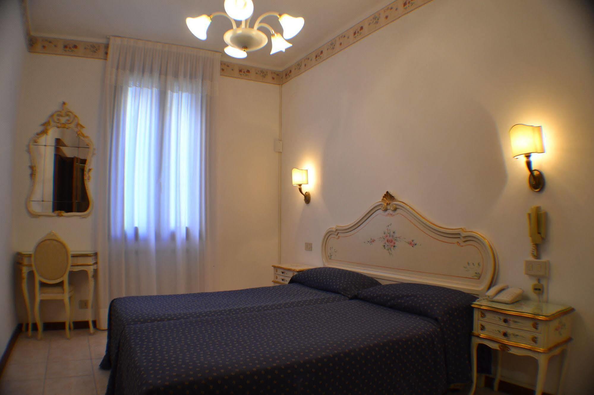 Hotel Guerrini 2*