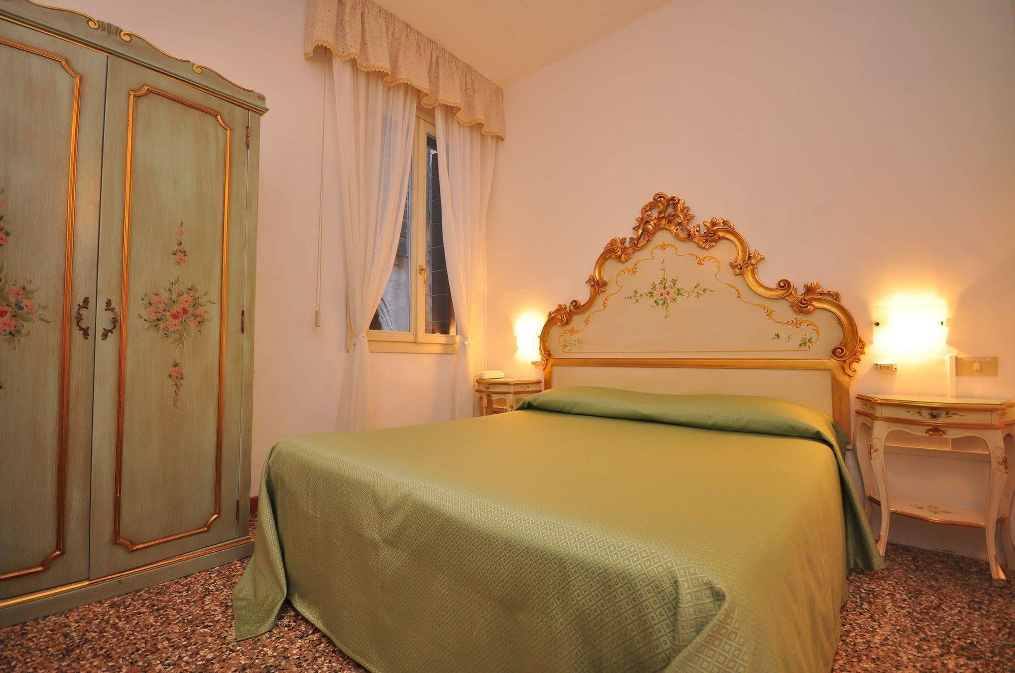 Casa Petrarca * Venice