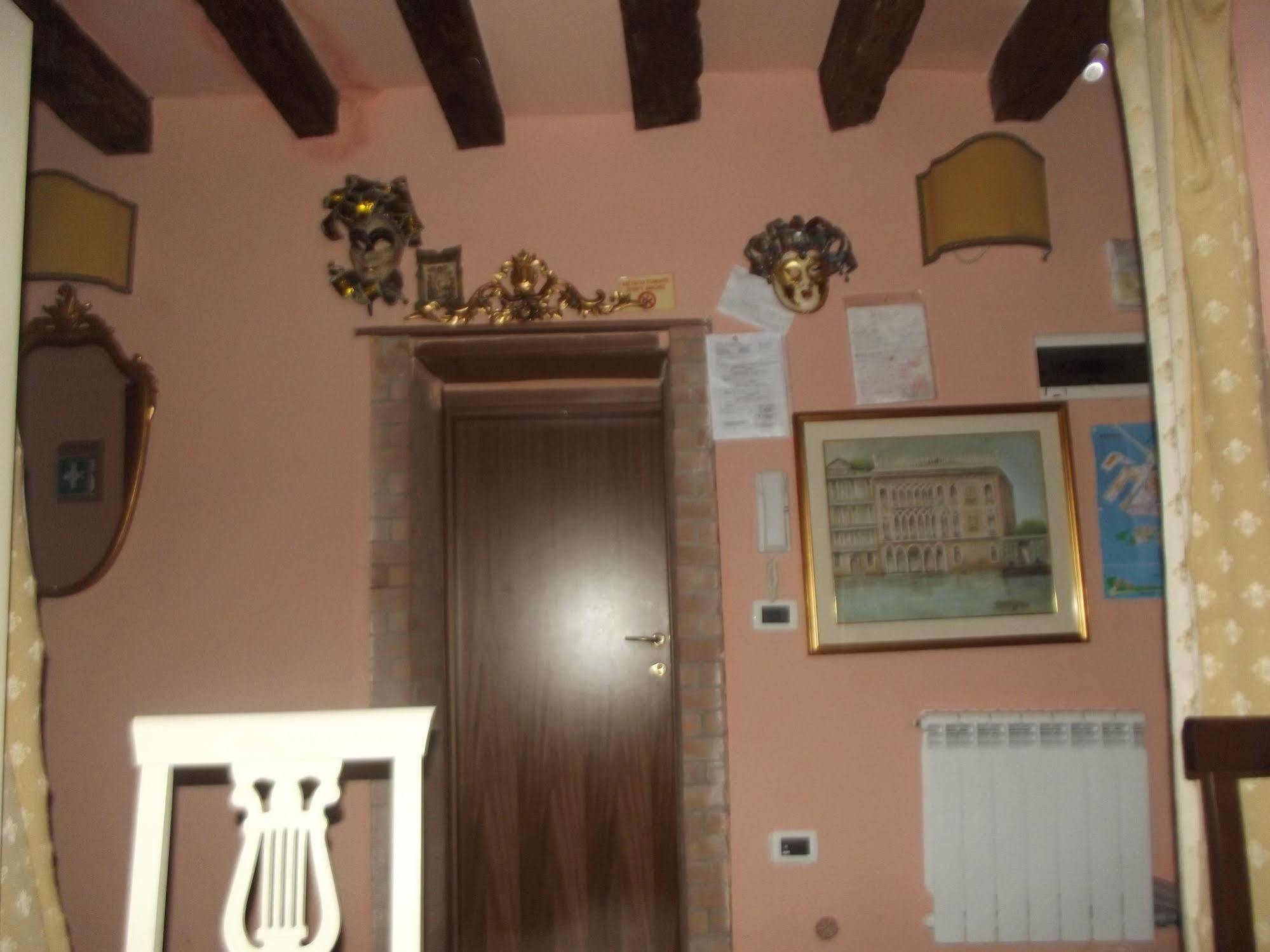 Bed & Breakfast Alloggi Serena Venice