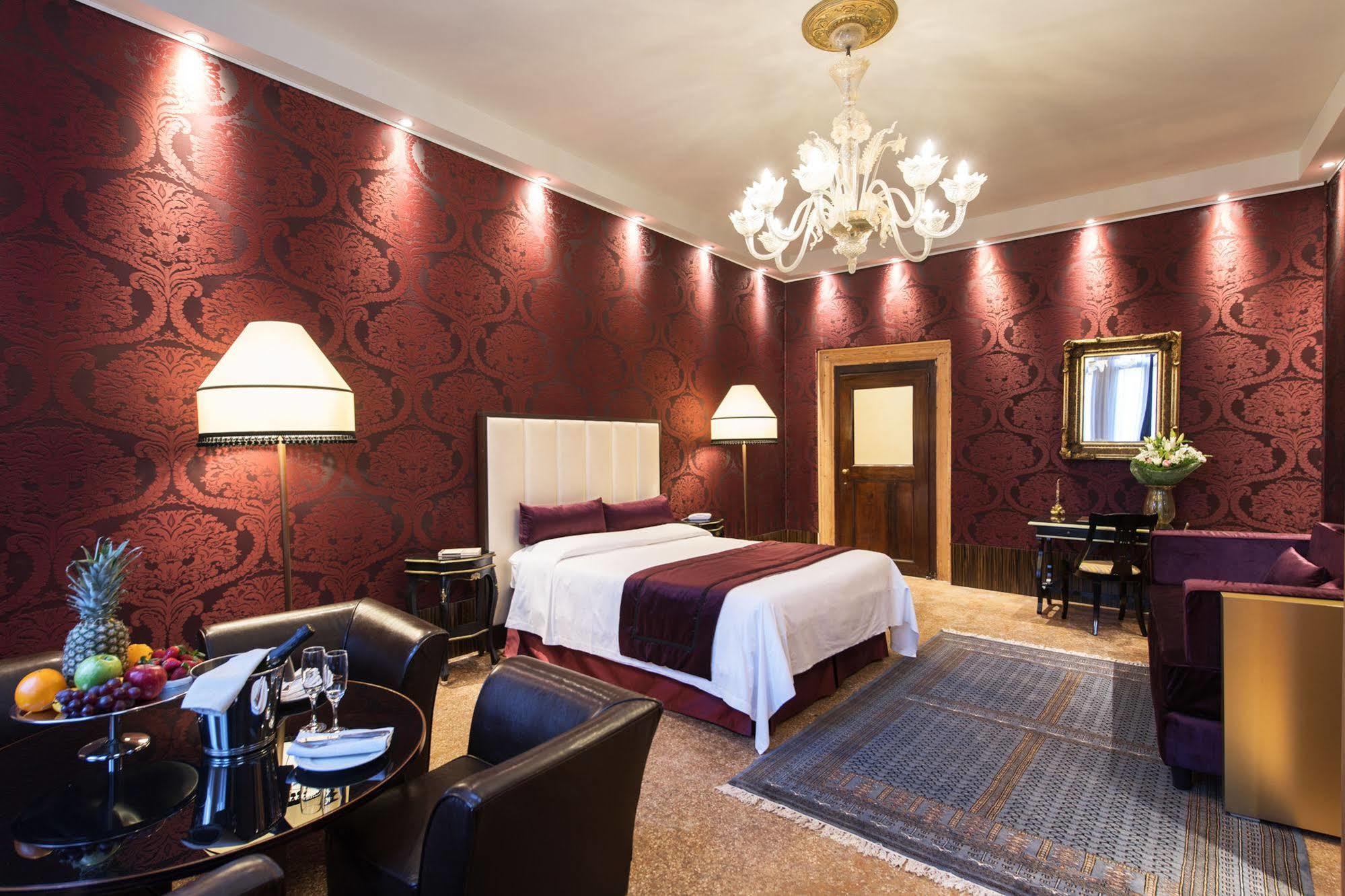 Guest house Locanda Leon Bianco On The Grand Canal