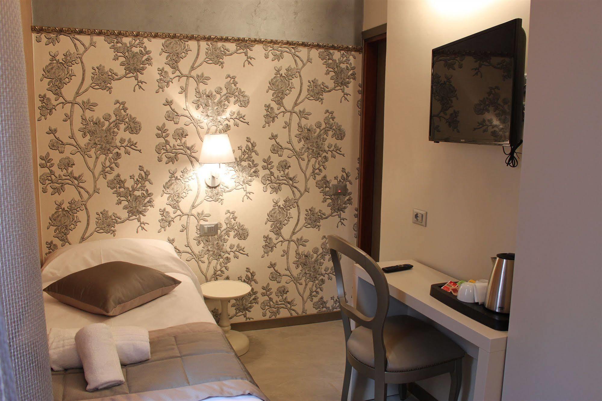 Rio Hotel