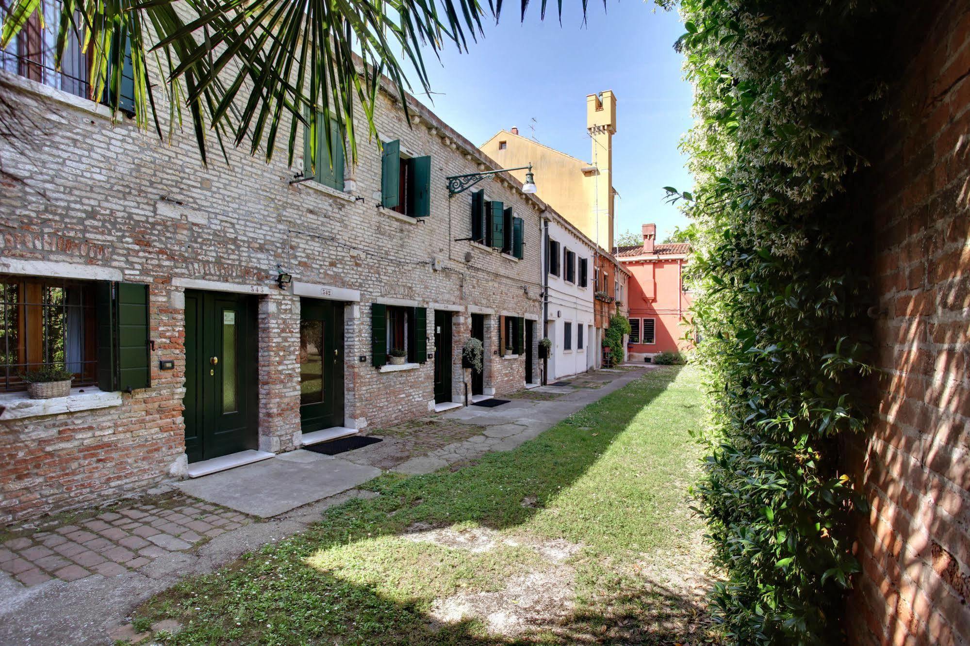 Garden Houses * Venice