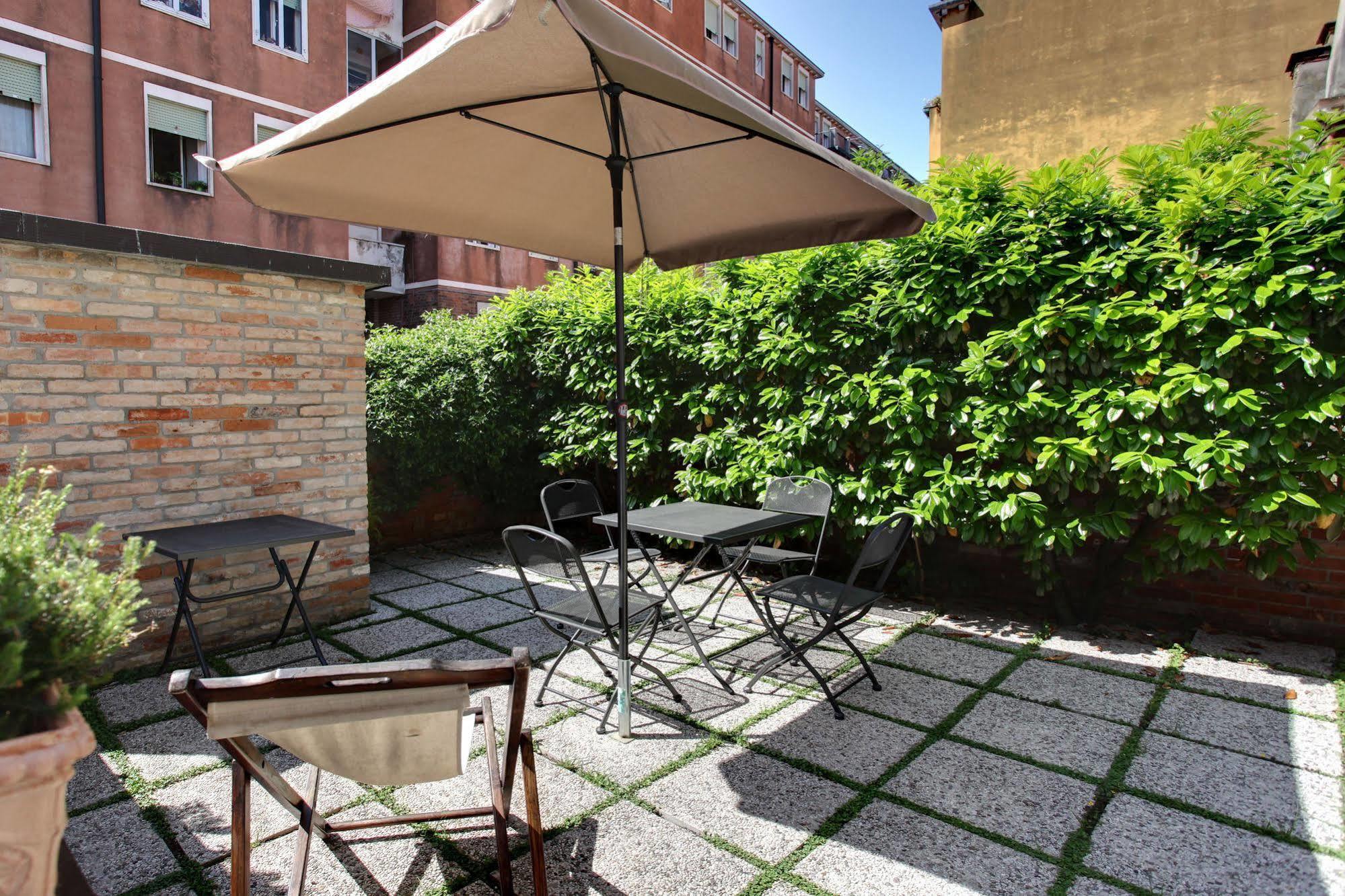 Apartment Garden Houses