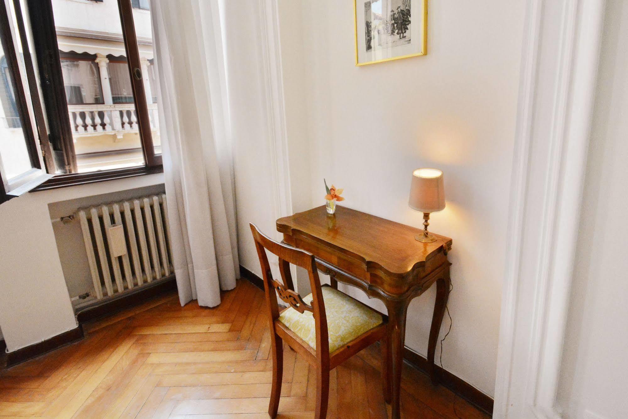 Apartment Ve.n.i.ce. Cera Palazzo Grimani Venice