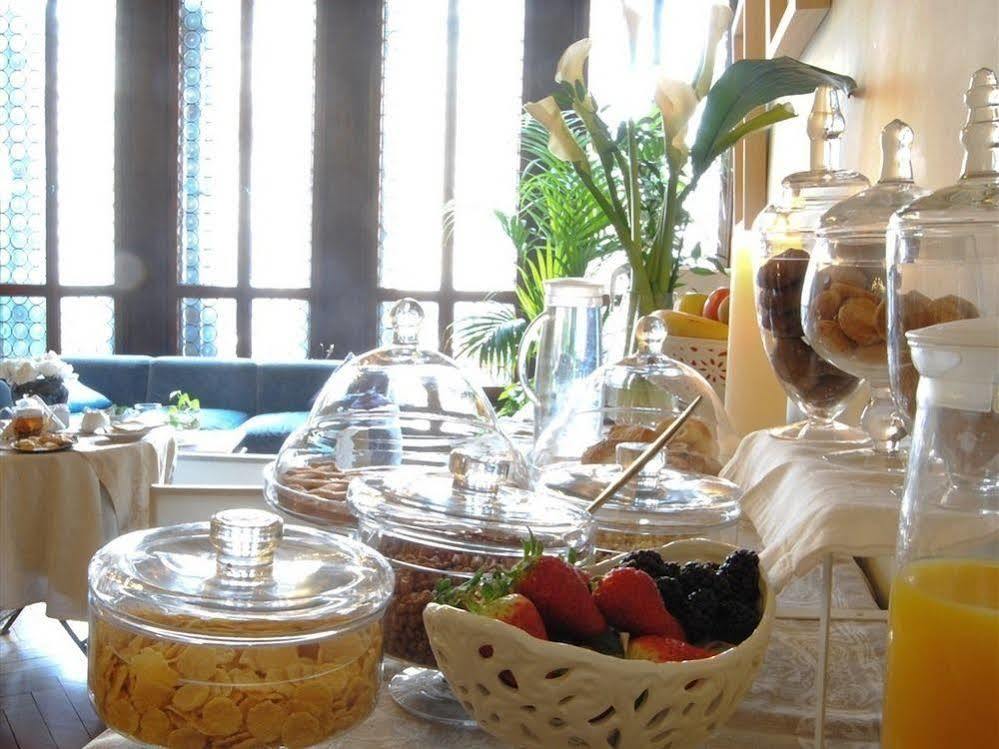 La Porta D'oriente Bed & Breakfast 2*
