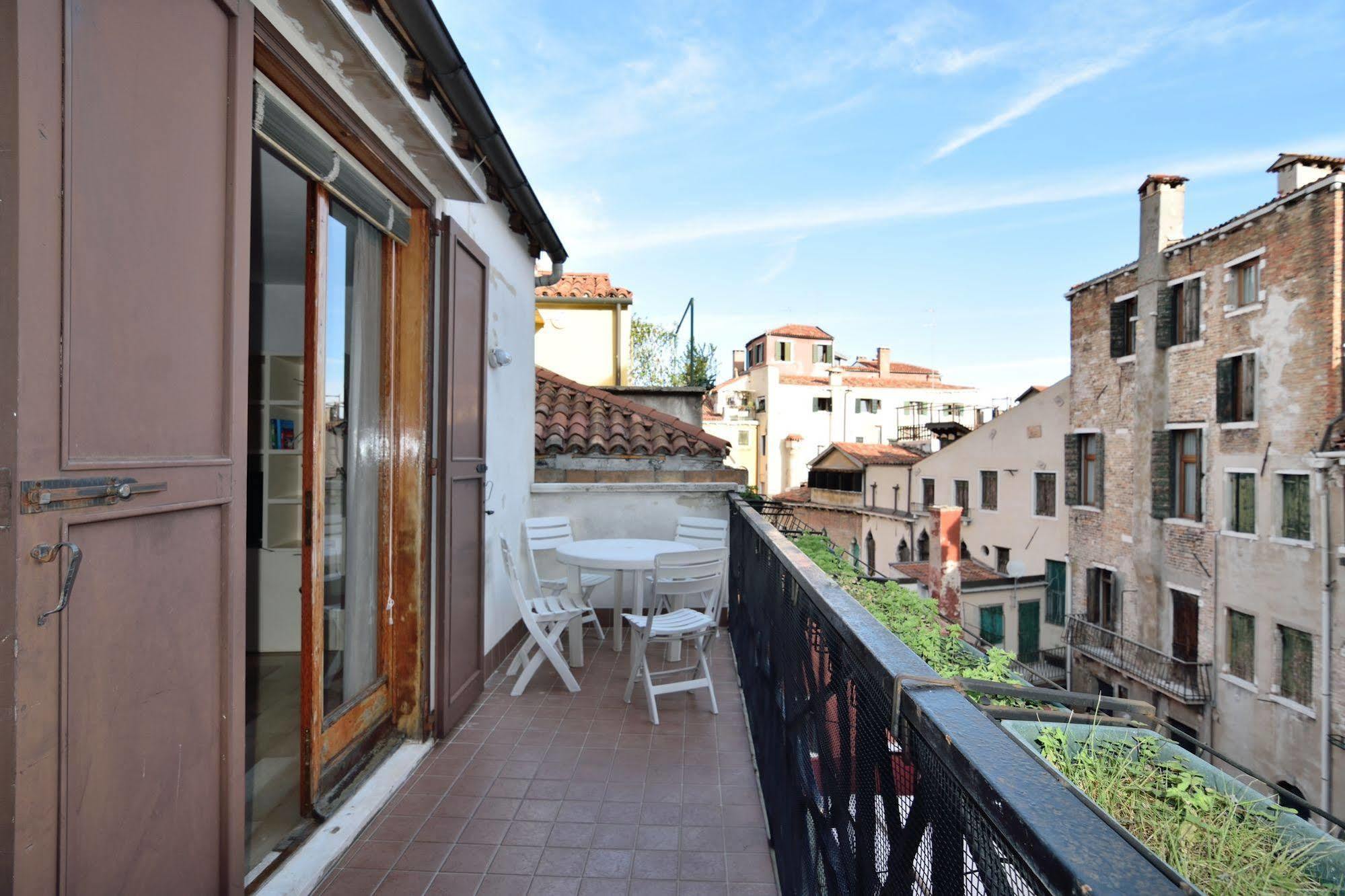 Specchieri Apartamento Veneza