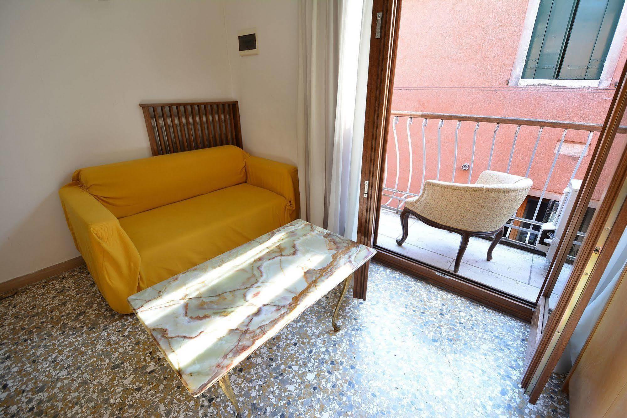 Apartamento Emilio Veneza