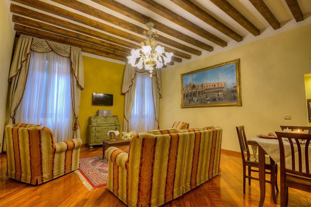 Ca Dell Arte Hotel