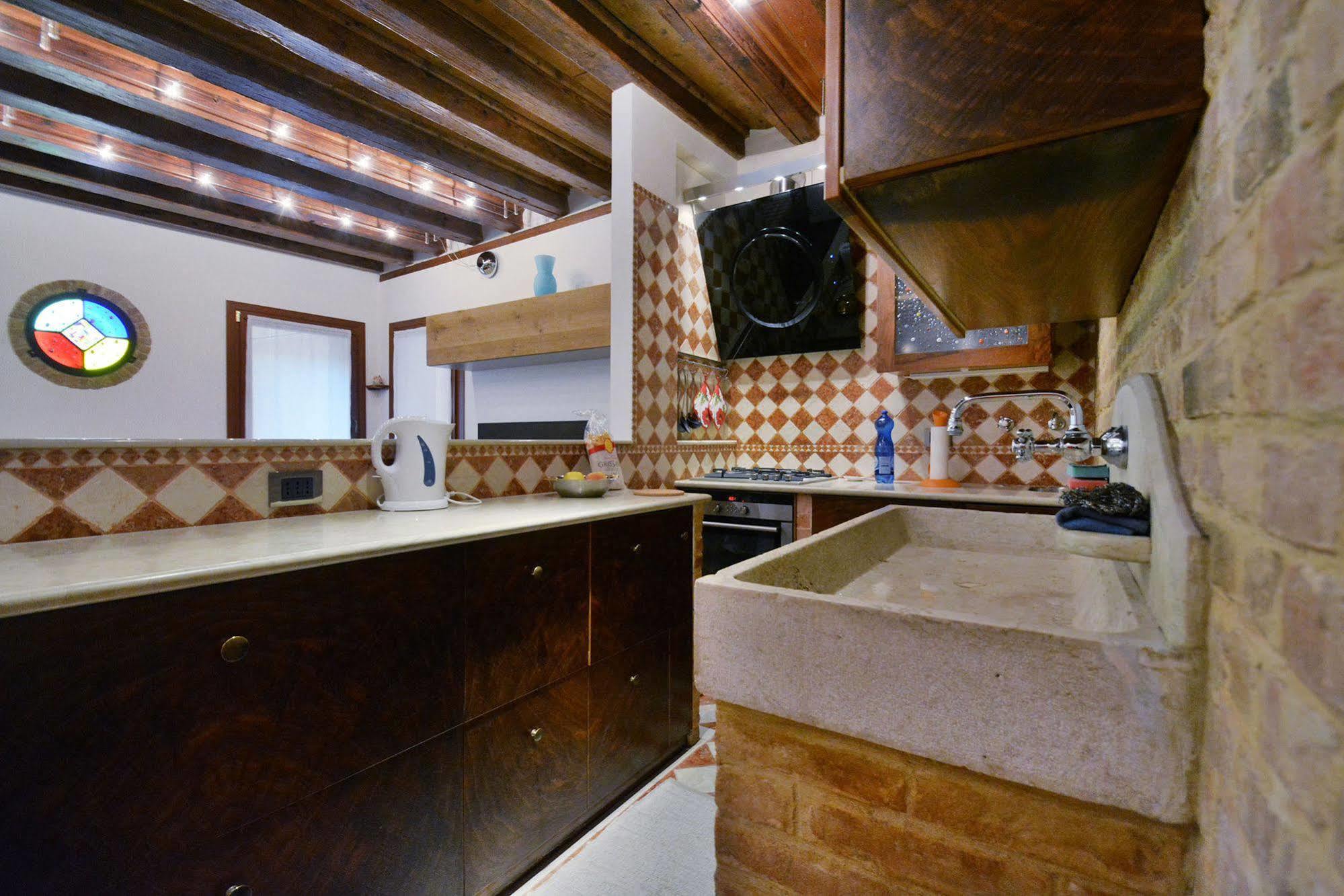 Ve.n.i.ce. Cera Casa De La Vida Apartment *