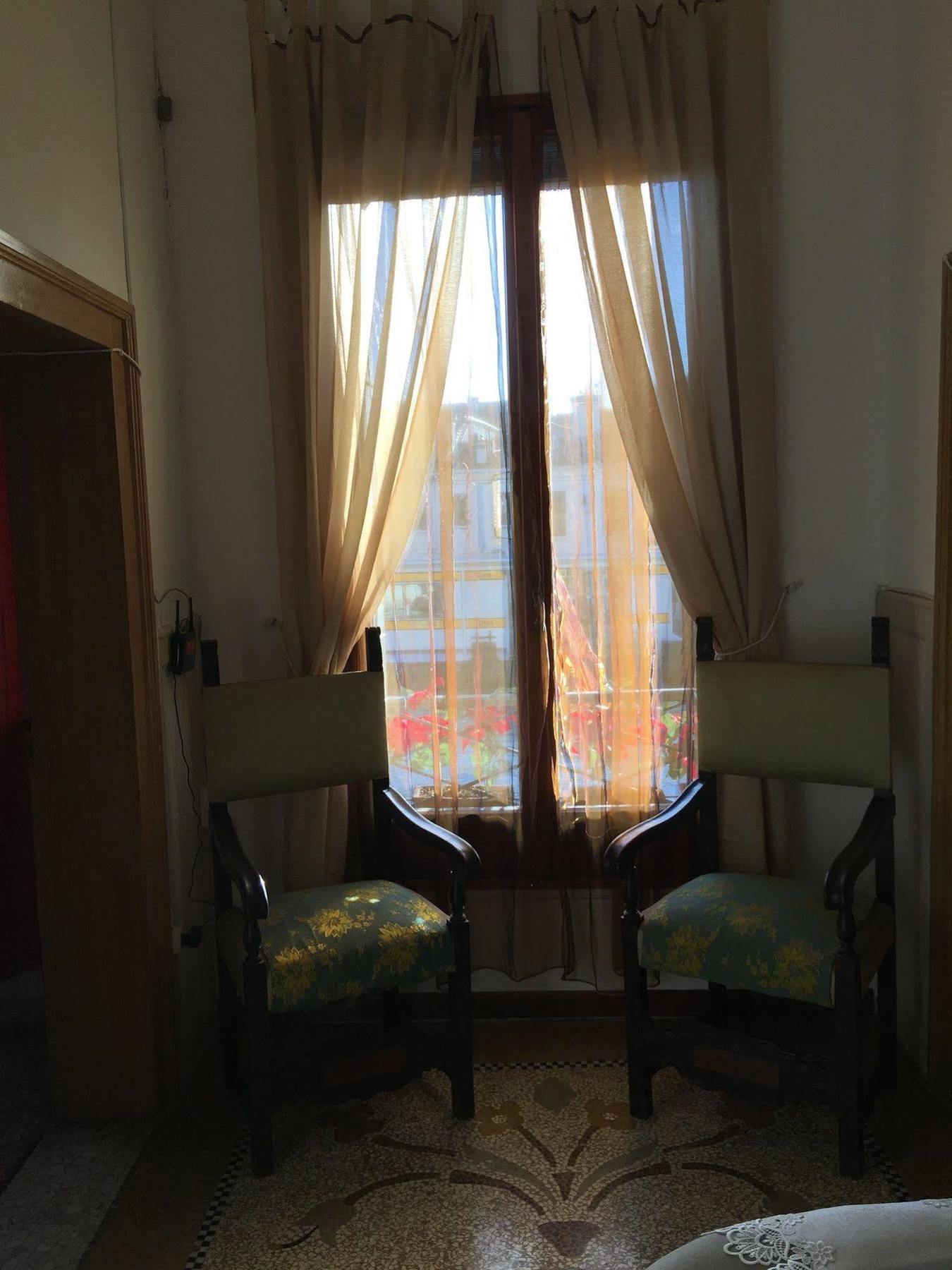 Princess Canal View Apartment Venice