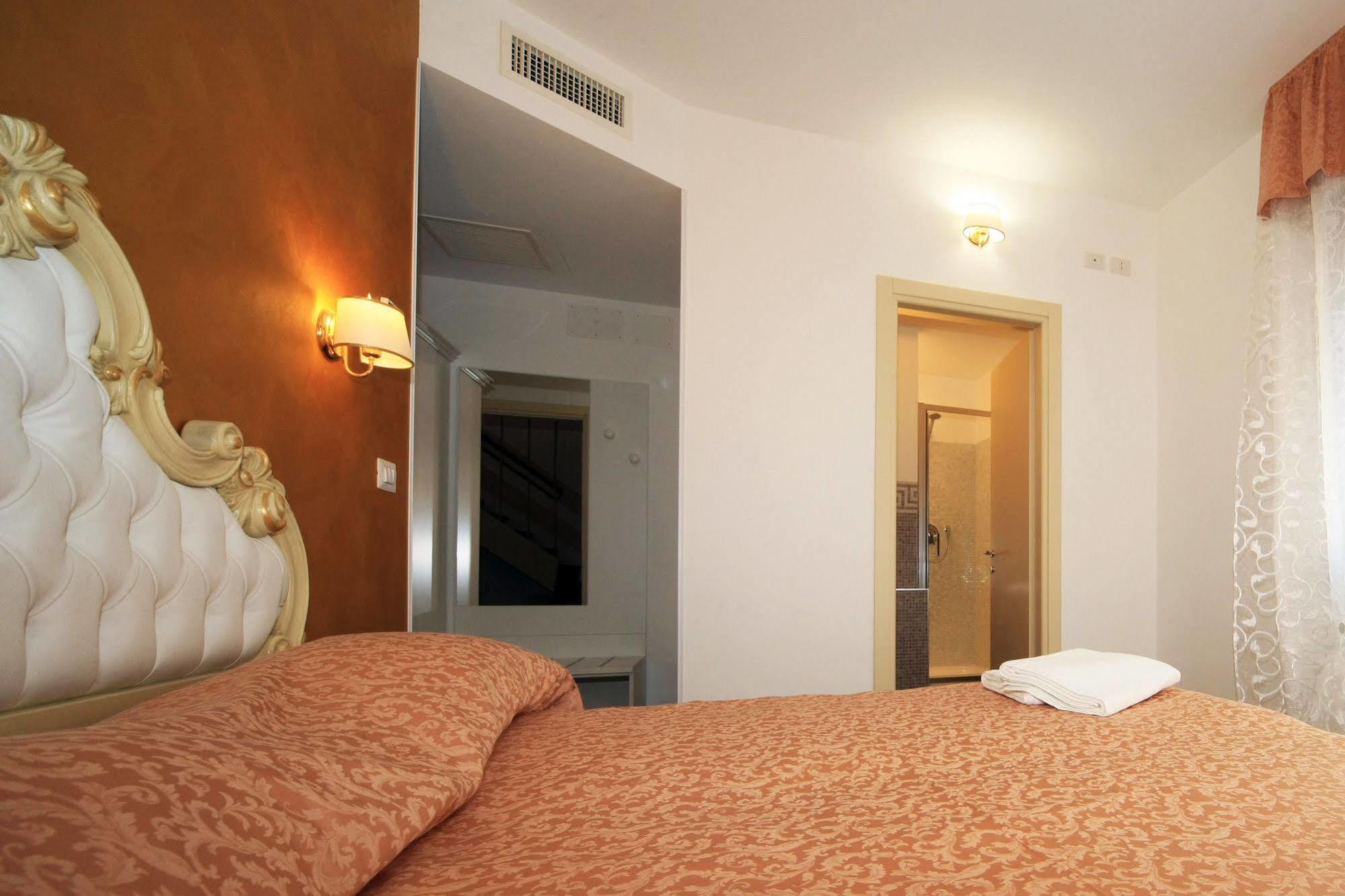 Rialto Dream Venice