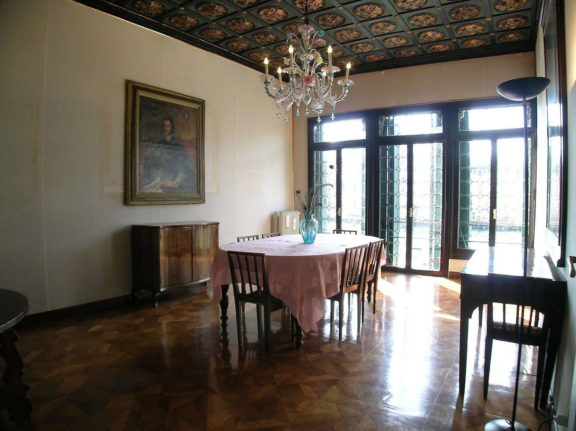 Apartment Raboso Grand 9-Windows Venice