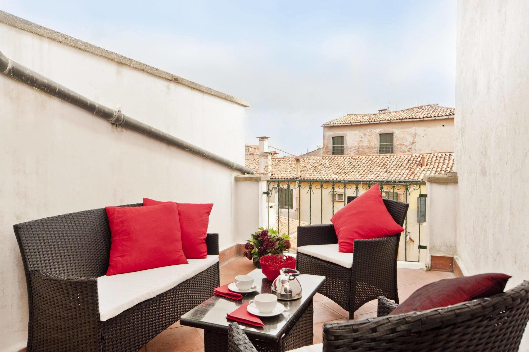 Elegant Terrace Near Piazza San Marco Last Floor No Lift Apartment Venice