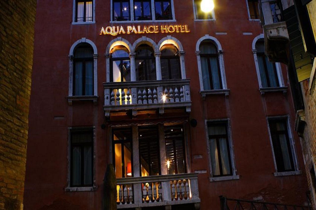 Roulette 4 Hotel 4*