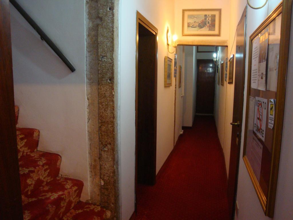 Casa Linger Hotel *
