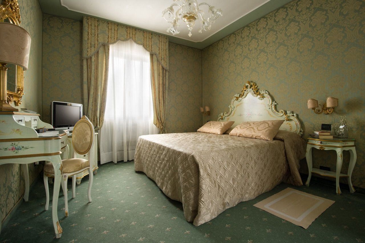 Roulette 4 4* Venice