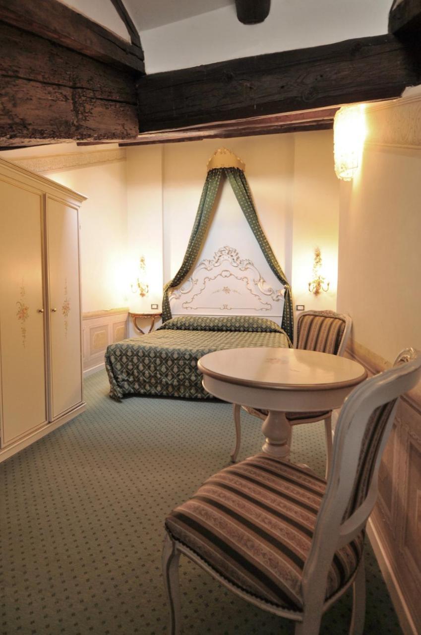 Hotel Mezzo Pozzo Veneza