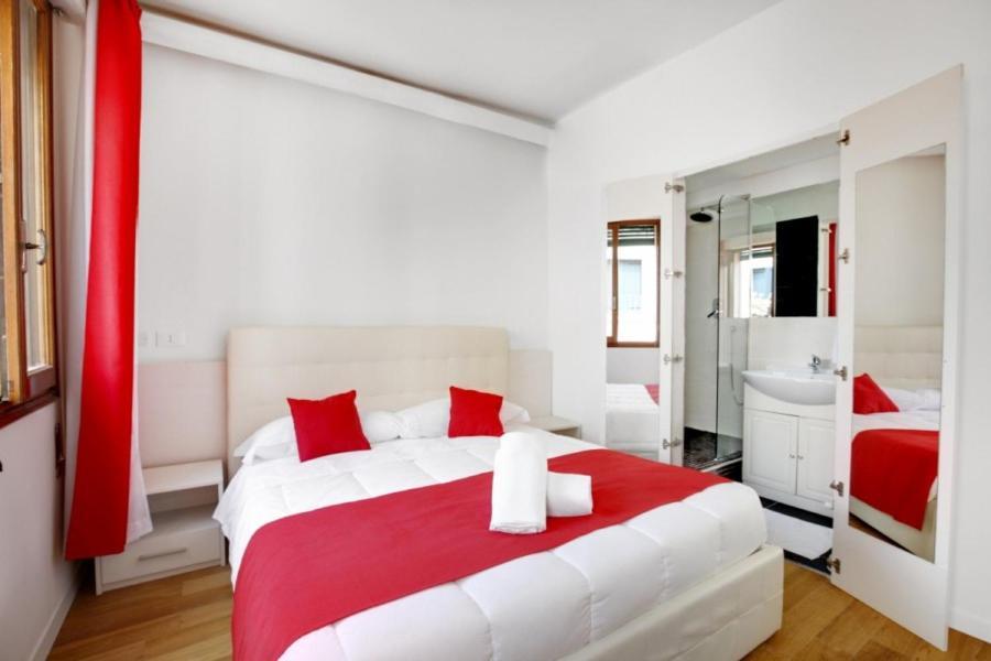 Fenix La Boheme Apartment