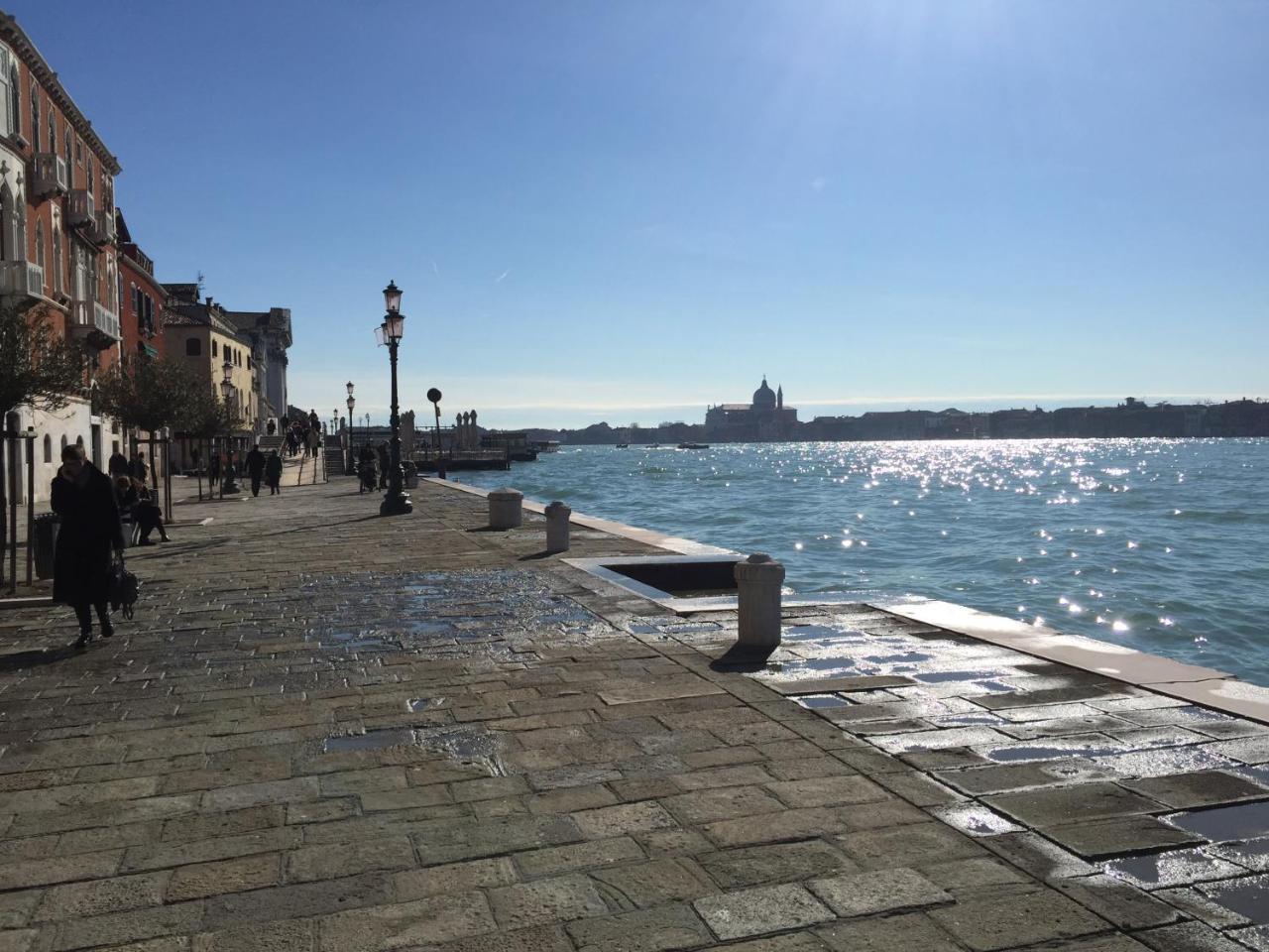Cruise * Venice