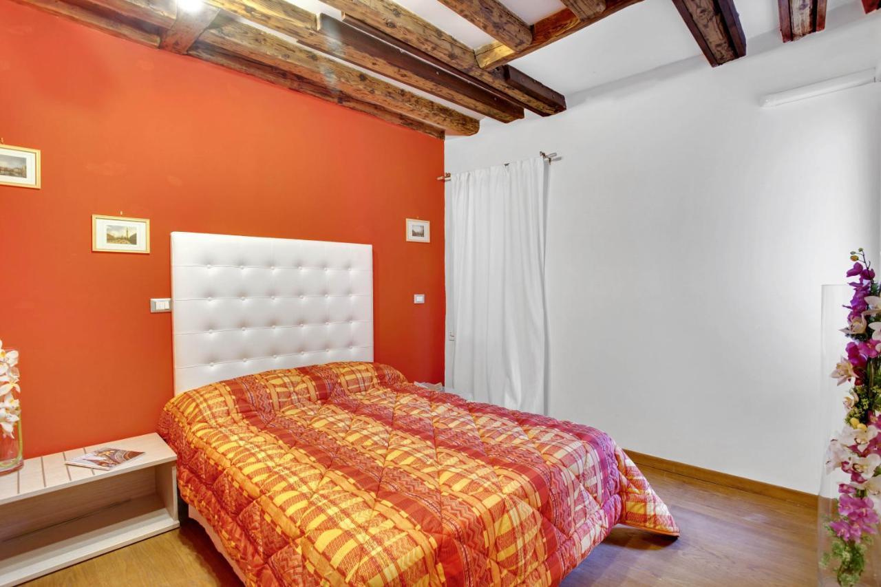 Fenix Otello Venice