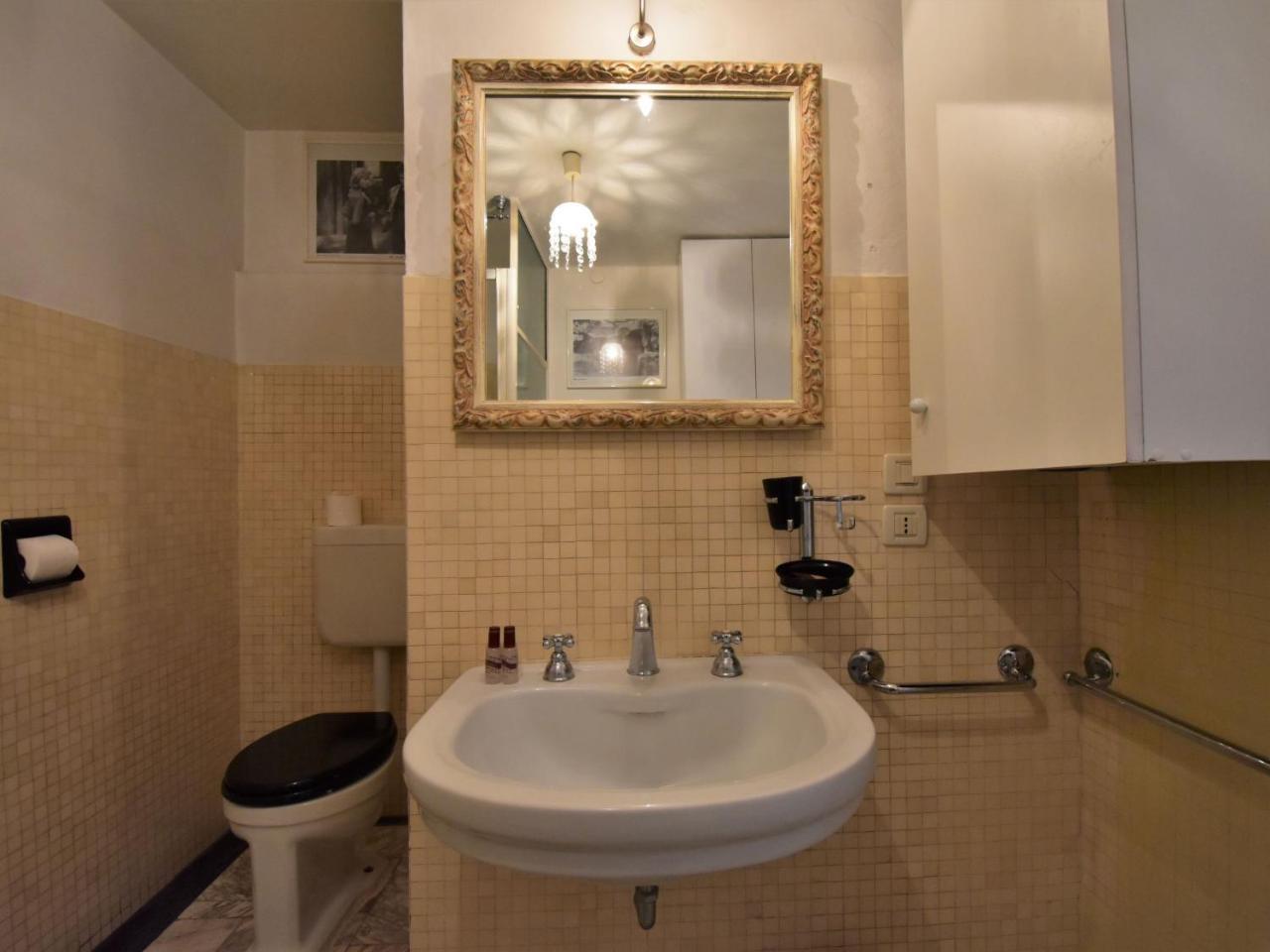 Palazzo Pizzamano Apartment *
