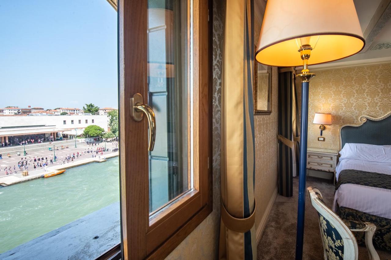 Antiche Figure Venice