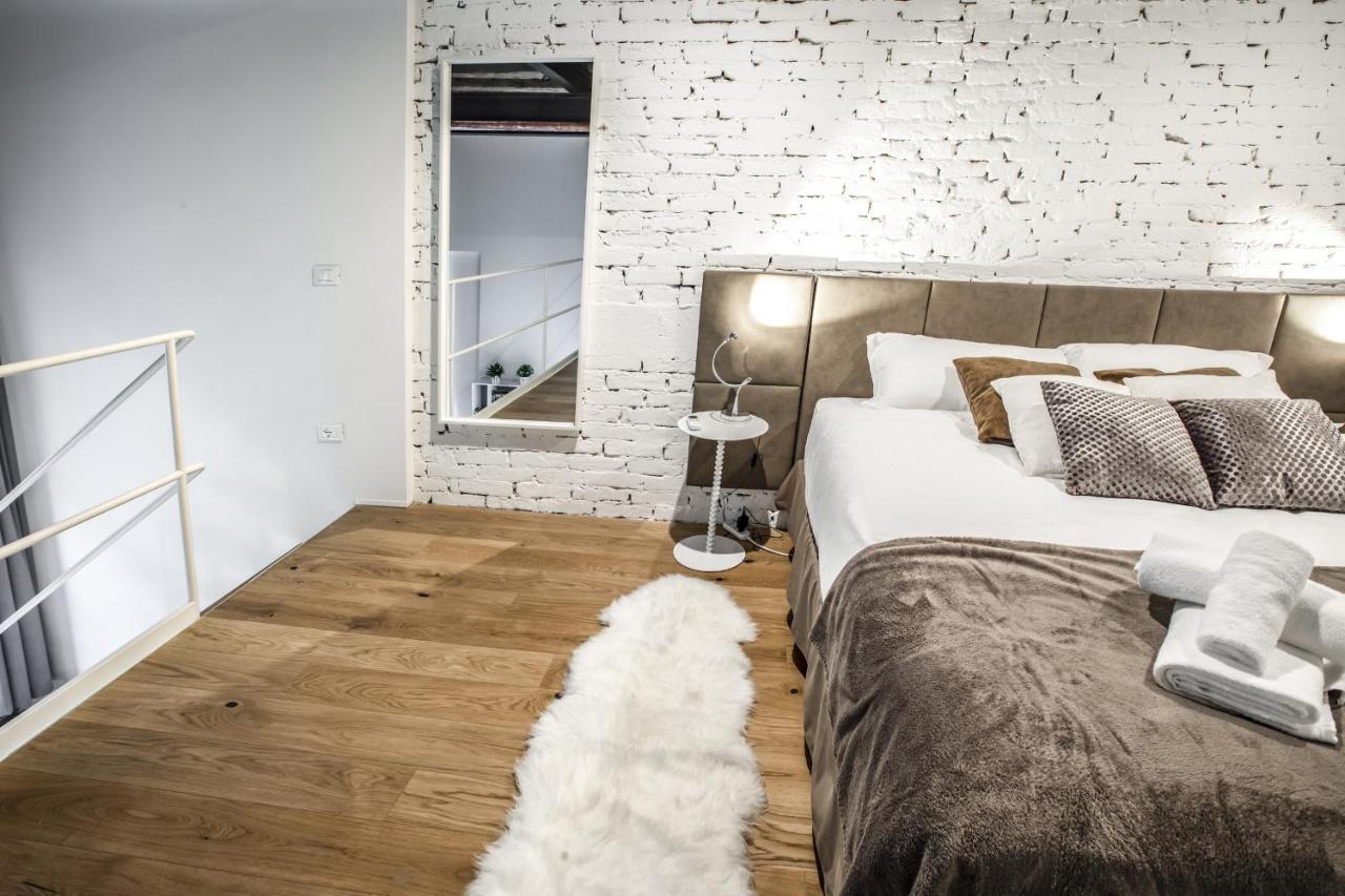 Apartment Industrial Loft R&r Venice