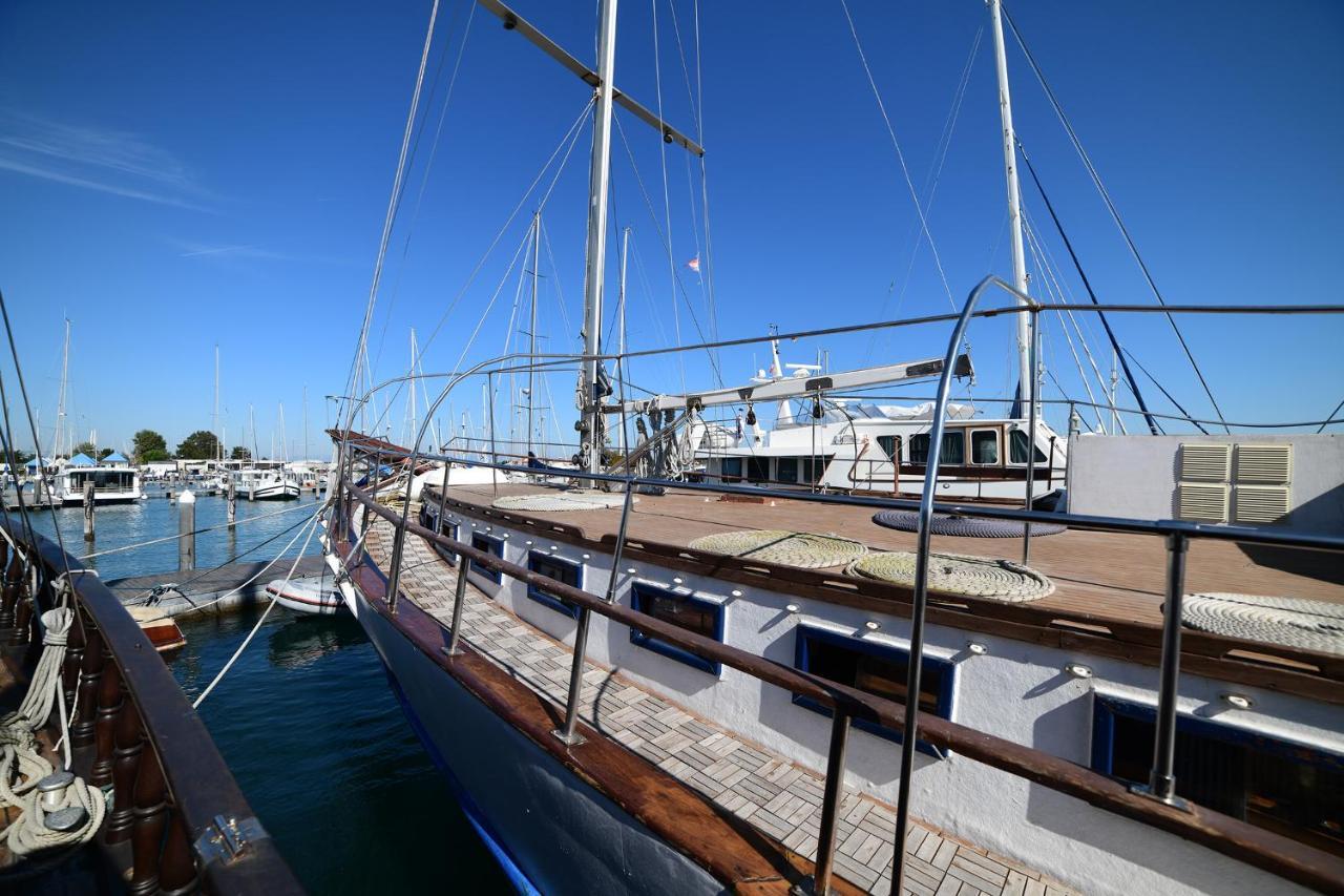 Botel Boat & Breakfast Caicco Freedom Veneza