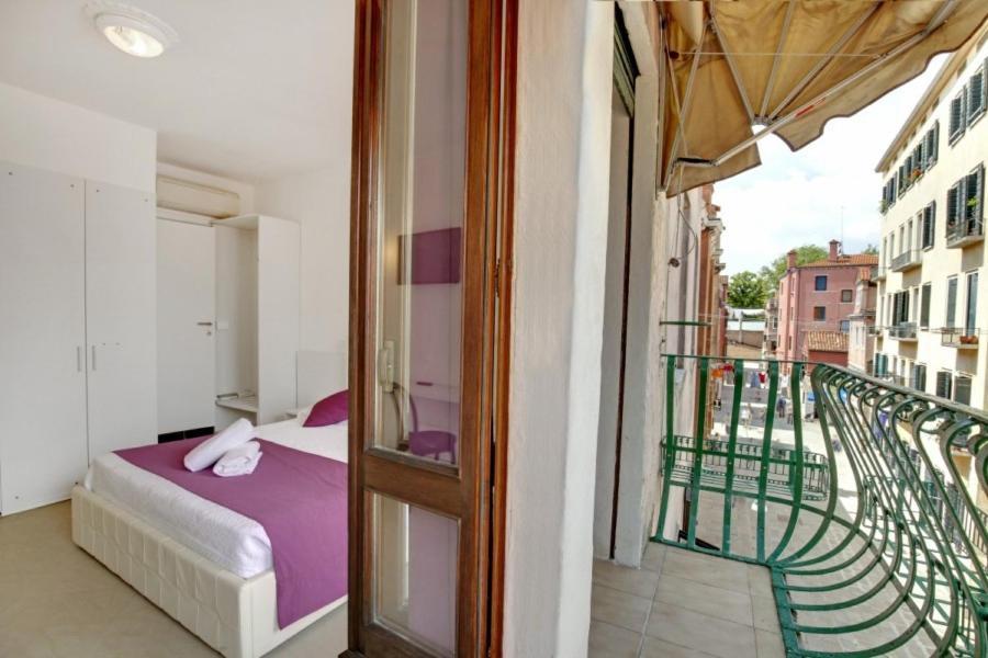 Fenix La Boheme Apartment