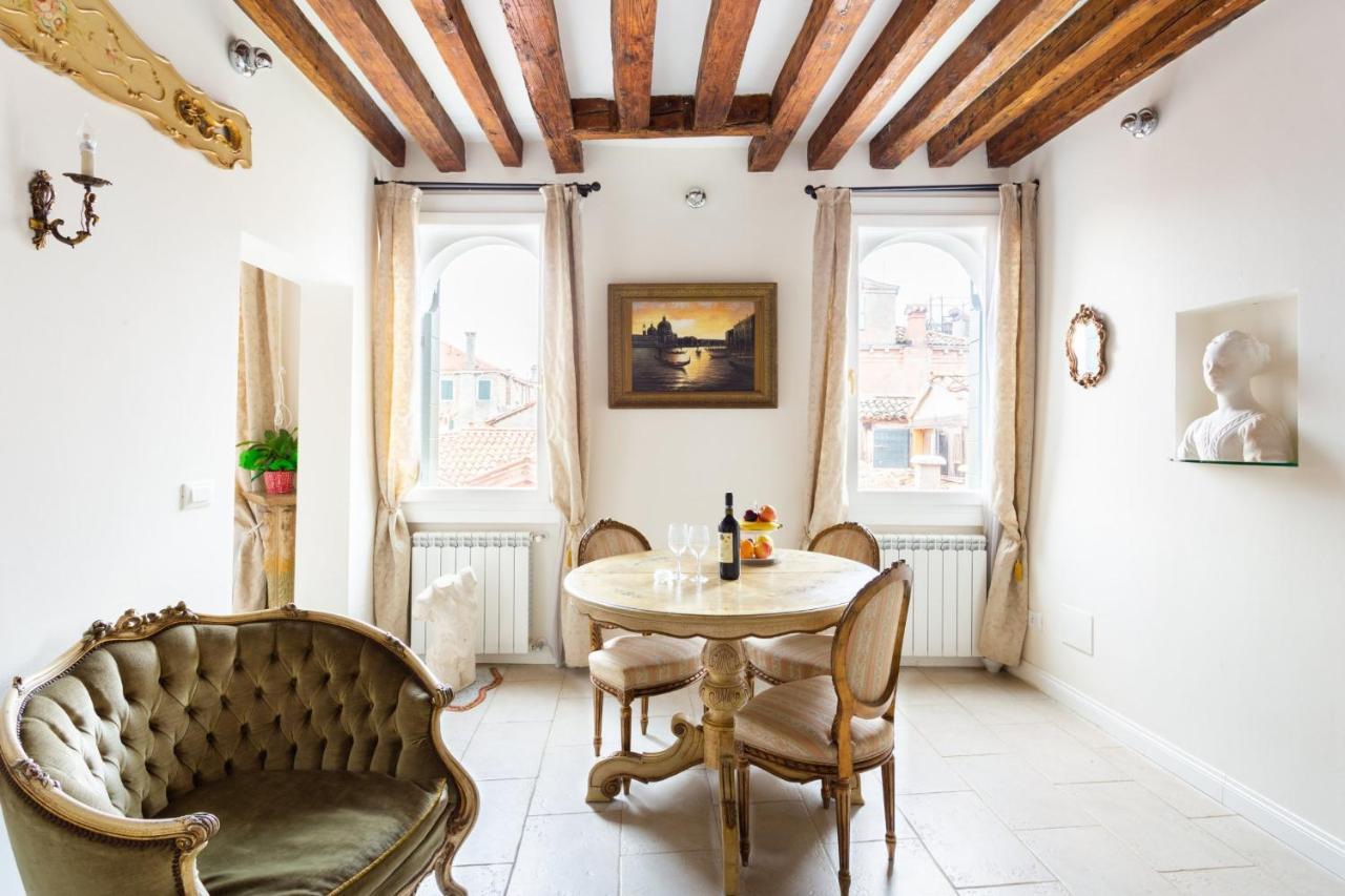 Michelle In Charming Apartamento Veneza