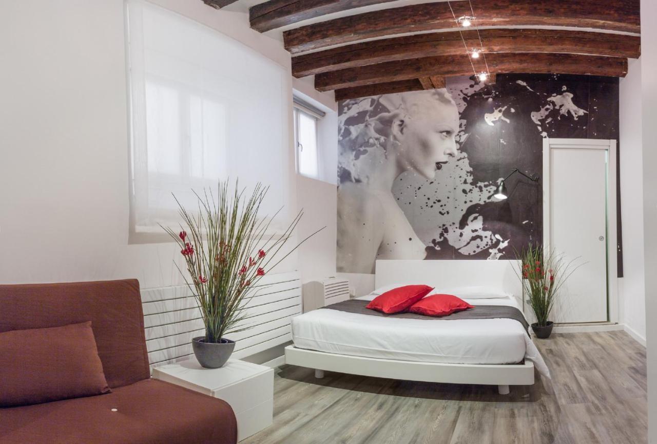 Rialto Whit Lift Apartment