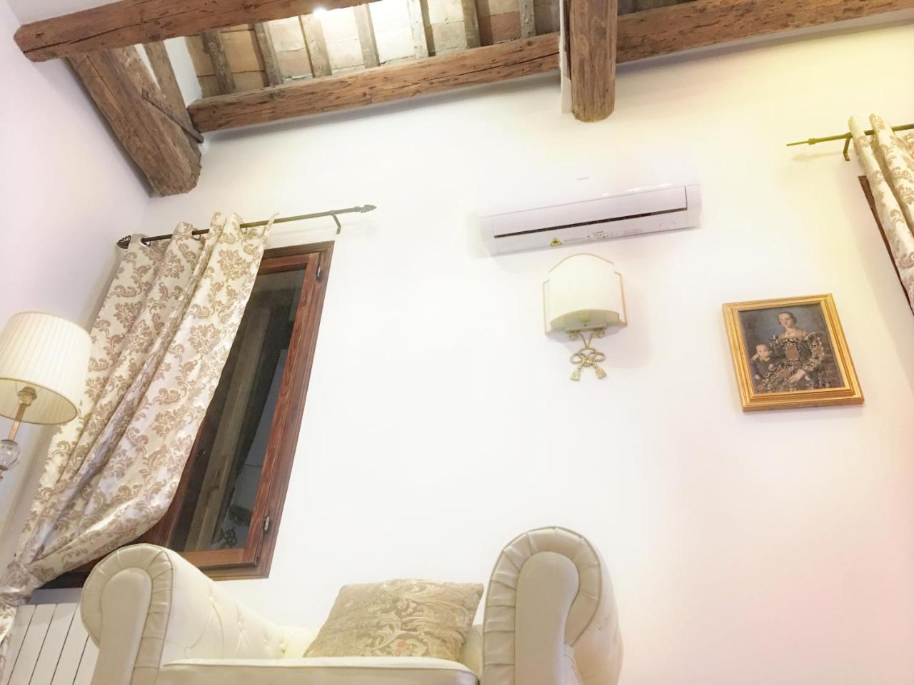 Michelle In Charming Apartamento Veneza