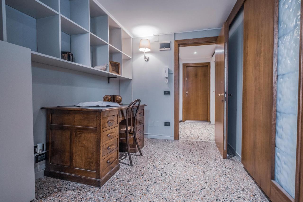 Joseph Apartment *