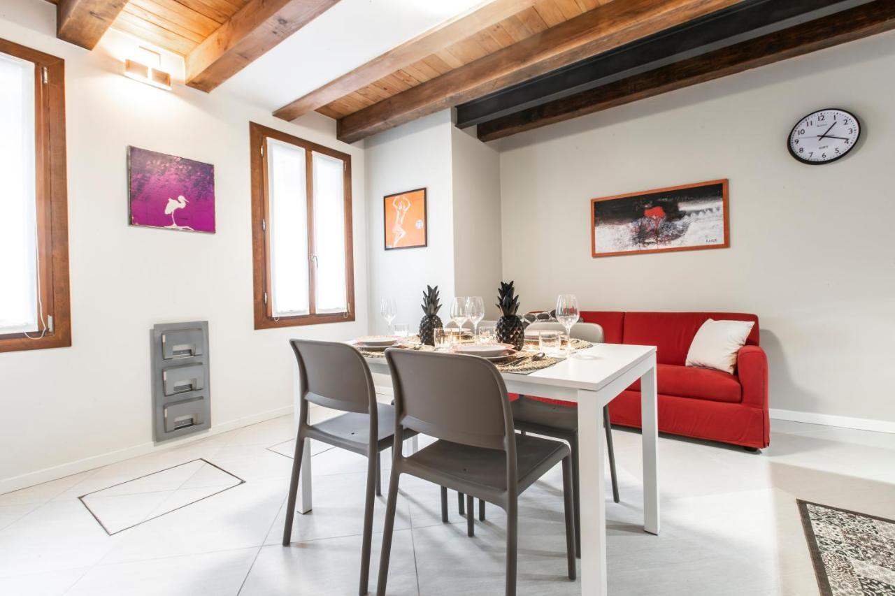 Apartment Venetian Superior R&r
