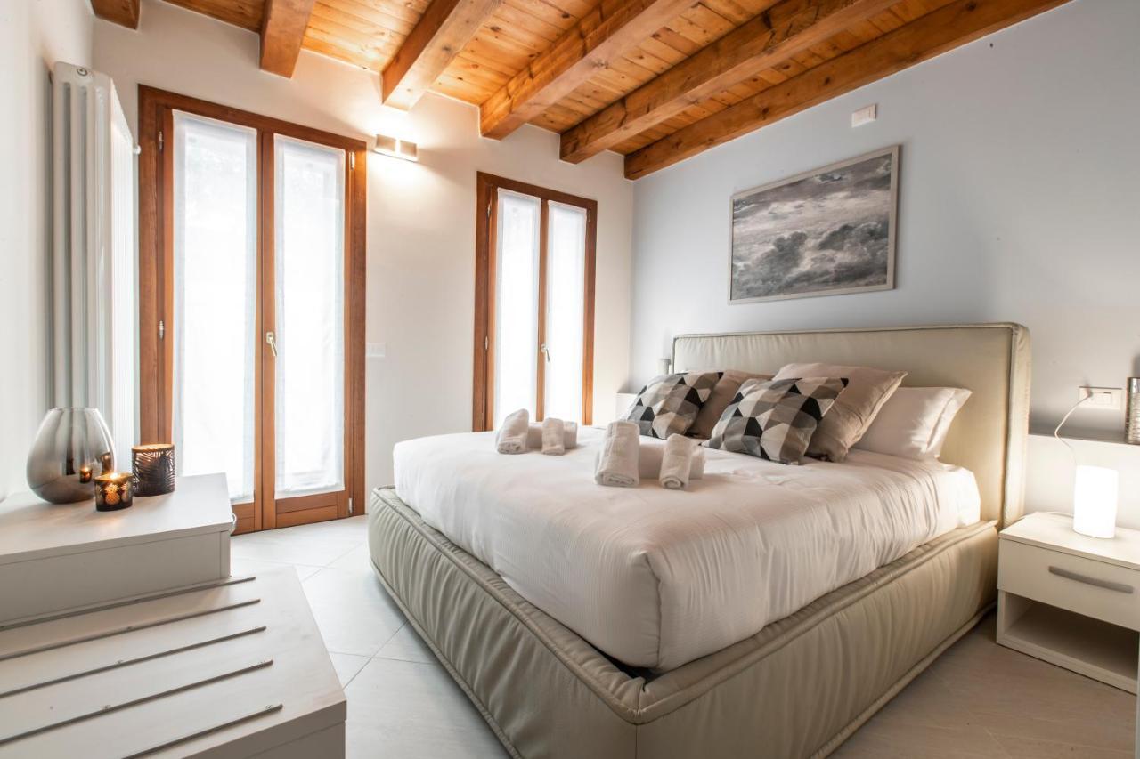 Apartment Venetian Superior R&r *