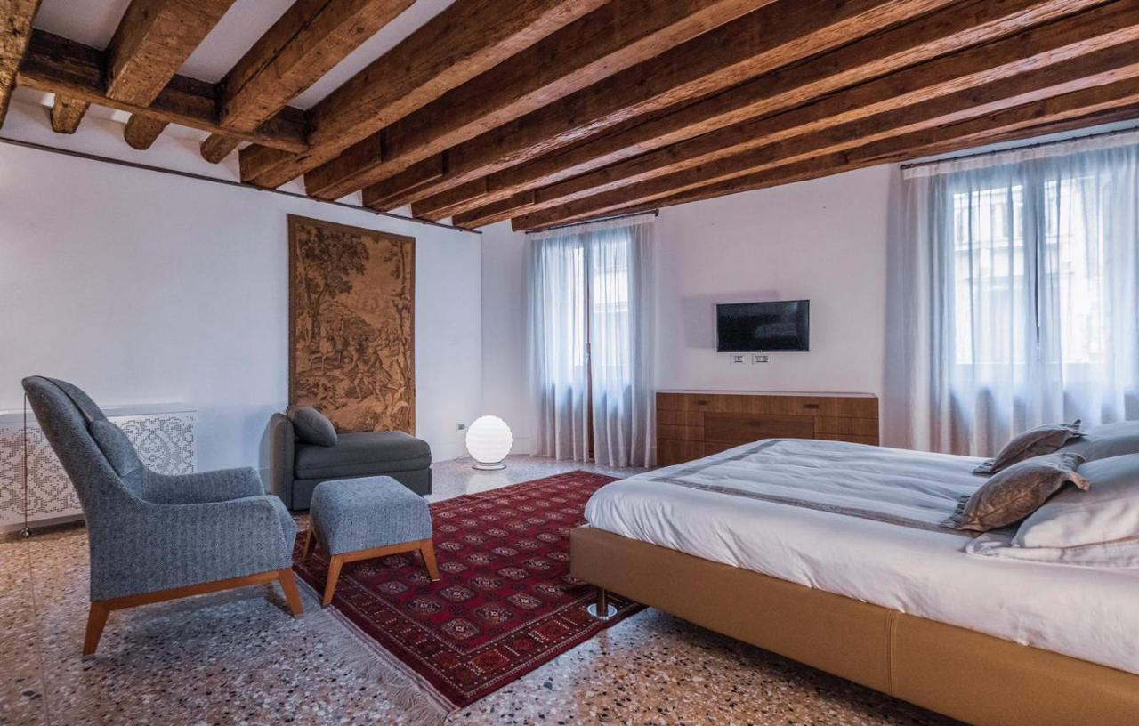 Joseph Apartment