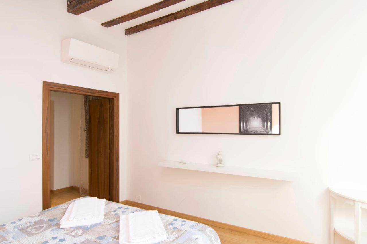 S & L House Apartment