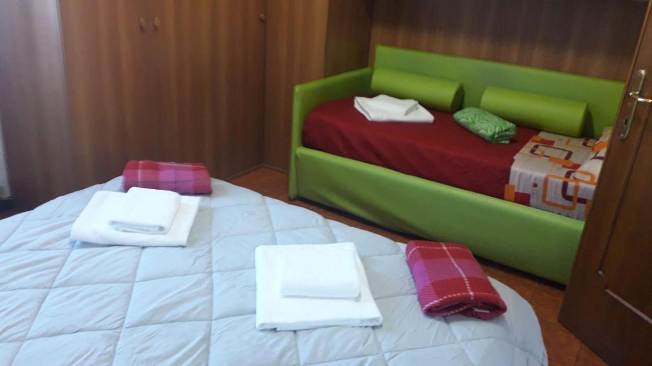 Near Station Santa Lucia Two Bedroom Apartment Venice