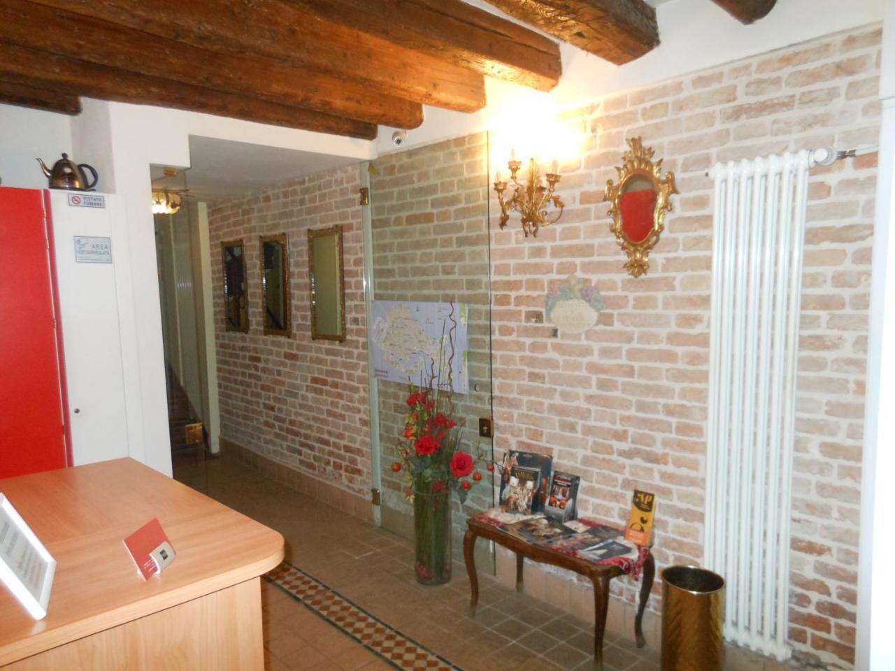 Guest house Ca Del Dose 2*